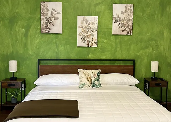 Casa Bamboo Hotel *
