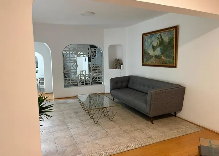 Casa Bamboo Hotel *